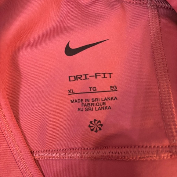 Nike sports bra. Xl - Picture 5 of 5